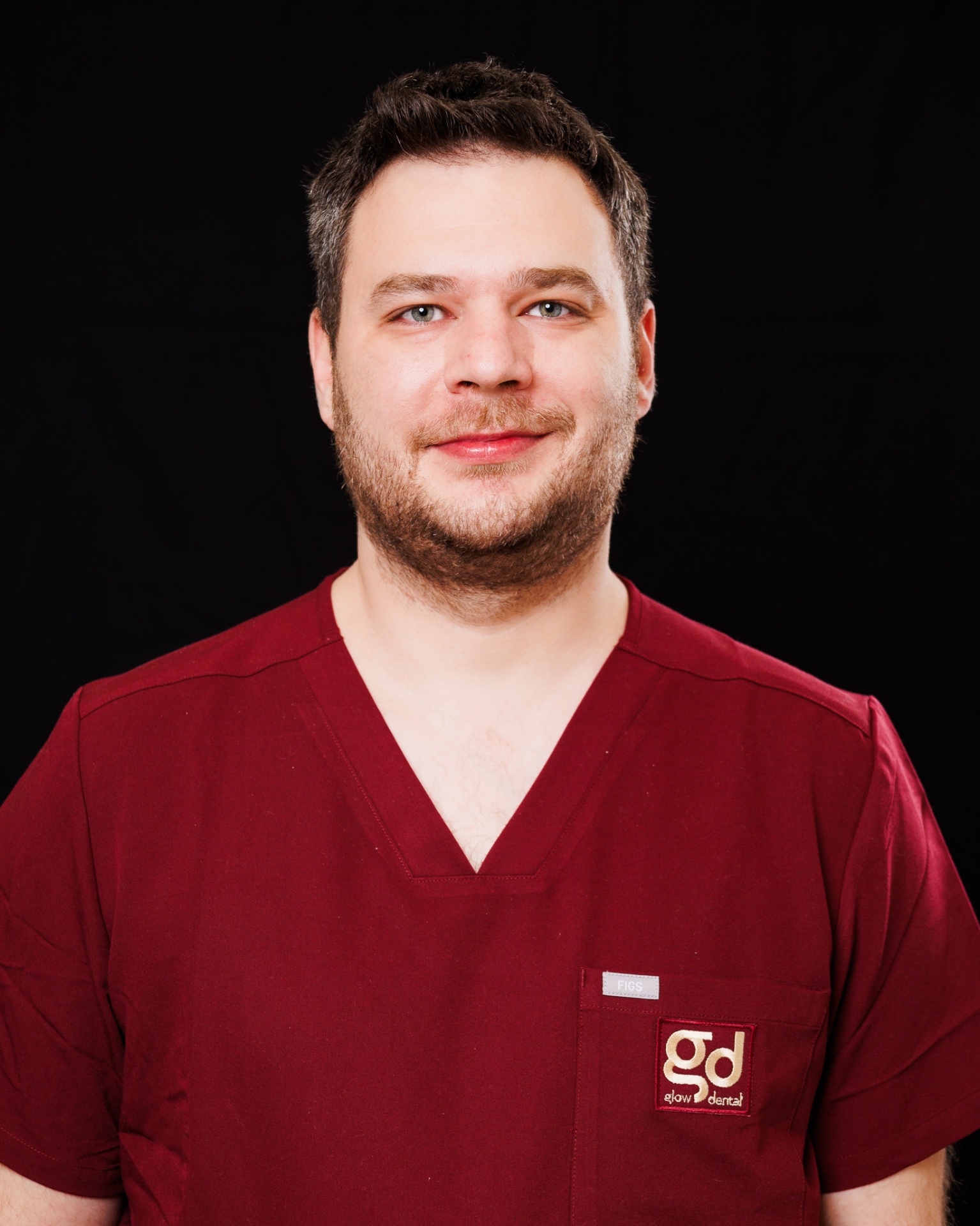 Dr. Alexandru Paul — Medic stomatolog dedicat endodonției, Glow Dental Cluj-Napoca
