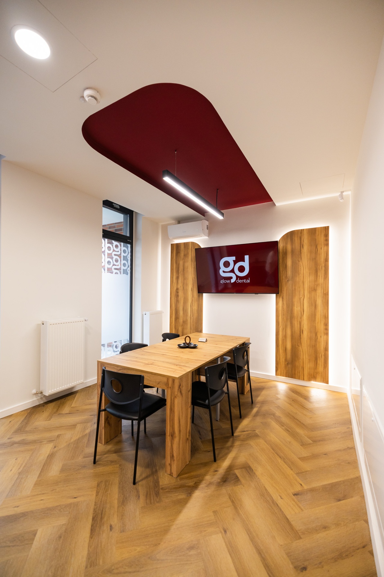 Sală de consultație Glow Dental